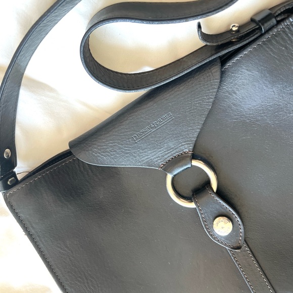 Dooney & Bourke Handbags - SOLD!!!
Vintage Dooney & Bourke Black Leather Shoulder Bag